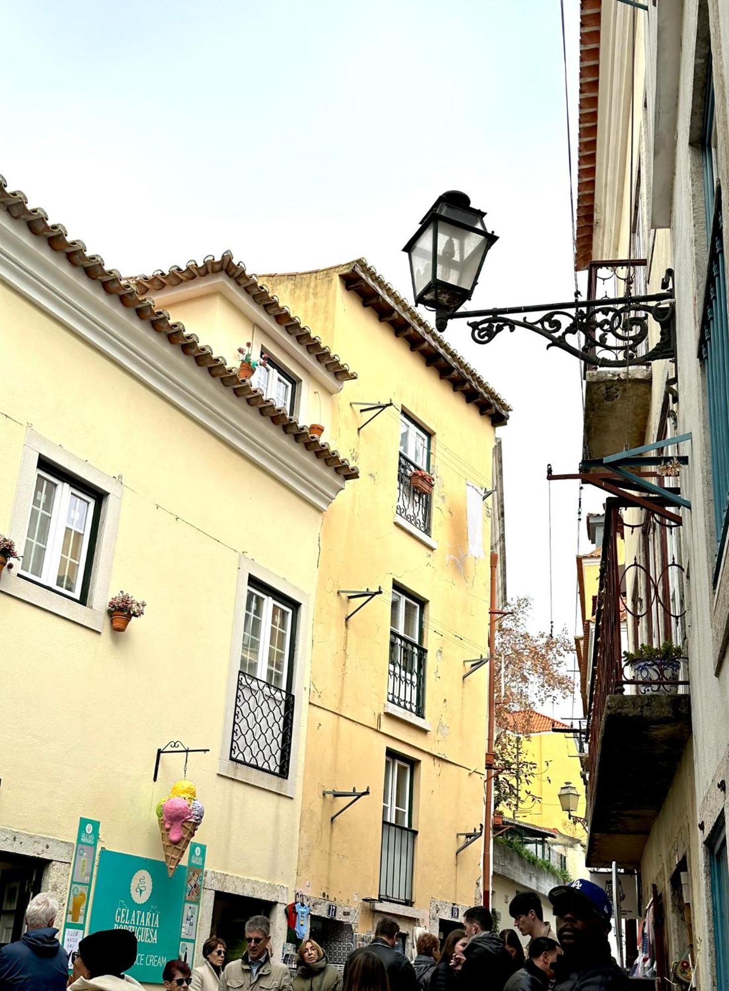 Castle Cozy Apartment Lisbon Luaran gambar